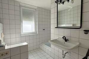 Frisch renovierte 2-Zimmer-Wohnung mit Balkon & EBK in Koblenz-Horchheim – 56076 Horchheim, Koblenz – Vorschaubild 11