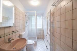 Top angebunden in Winterhude: Bezugsfreie Dachgeschosswohnung in Alsternähe. – Die vollständige Adresse der Immobilie erhältst du vom Anbieter., 22299 Winterhude, Hamburg – Vorschaubild 12