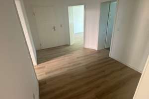 Sanierte 3 Zimmer Wohnung mit Loggia in Frohnhausen – Freytagstr. 17, 45144 Frohnhausen, Essen – Vorschaubild 4