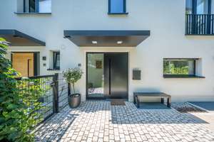 Repräsentative Doppelhaushälfte in der südlichen Pasinger Villenkolonie – Die vollständige Adresse der Immobilie erhältst du vom Anbieter., 81243 Pasing, München – Vorschaubild 3