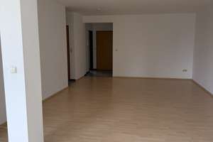 Helle 3 Zimmer und 2 Balkone, Gäste-WC, Fußbodenheizung, Bad mit Wanne und Dusche – Altenhoferstr. 178, 42719 Wald, Solingen – Vorschaubild 8