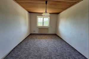 Viel Raum zum Leben und Entfalten!
Einfamilienhaus mit möglicher Einliegerwohnung in Tittling! – Passau (Kreis) – Vorschaubild 7