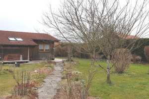 Gepflegtes Holzhaus auf 580qm Gartengrundstück nahe Karlsfelder See! – Dachau (Kreis) – Vorschaubild 1
