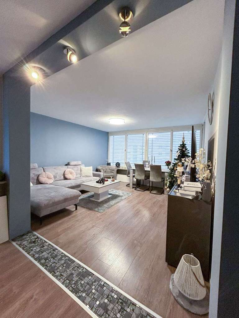 Charmante 3-Zimmer-Wohnung mit Stellplätzen in begehrter Lage von Fellbach