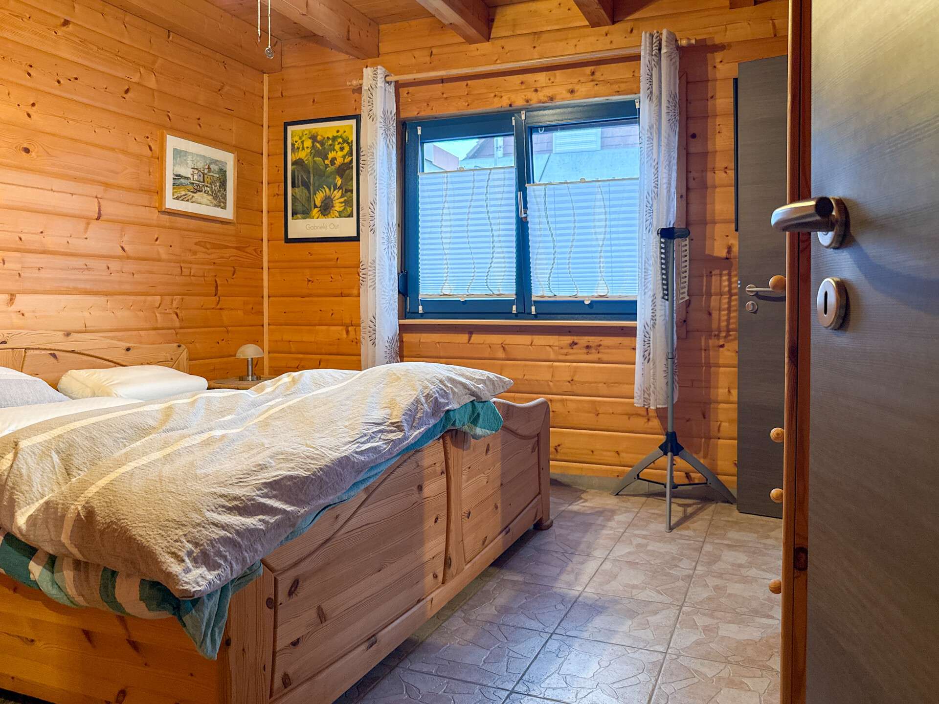 Immobilie in Erzhausen - EIN ZUHAUSE MIT SEELE - Freistehendes Einfamilienhaus in warmem Holzambiente in Erzhausen - Bild 1