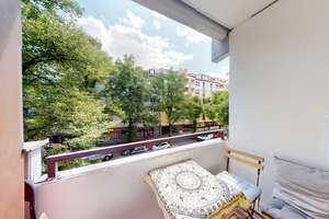 RE/MAX - Charmantes Apartment mit Balkon und Tiefgaragenstellplatz – Die vollständige Adresse der Immobilie erhältst du vom Anbieter., 81373 Land in Sonne, München – Vorschaubild 8