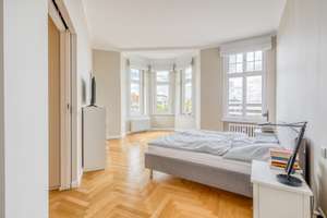 Stilvoll saniert: Helle 4-Zimmer-Altbauwohnung mit Aufzug und Tiefgarage – Die vollständige Adresse der Immobilie erhältst du vom Anbieter., 10629 Charlottenburg, Berlin – Vorschaubild 11