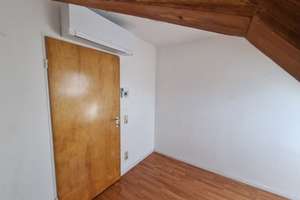 Helle gemütliche Dachgeschoßwohnung, 2,5 Zimmer, Küche, Wannenbad – Die vollständige Adresse der Immobilie erhältst du vom Anbieter., 55118 Neustadt, Mainz – Vorschaubild 13