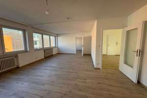 Renovierte und hoch gelegene 3-ZBK im Herzen von Koblenz – urbanes Wohnen in zentraler Bestlage – Die vollständige Adresse der Immobilie erhältst du vom Anbieter., 56068 Altstadt, Koblenz – Vorschaubild 2