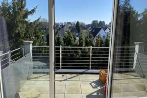 Sonne pur, hohe Räume, großer Balkon, Bad mit Fenster  zw. W-tal und D-Dorf – Altenhofer Str. 182, 42719 Wald, Solingen – Vorschaubild 4