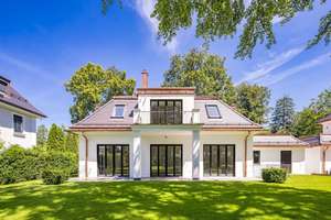 Zeitlose Villa auf parkähnlichem Grundstück in exklusiver Lage – Die vollständige Adresse der Immobilie erhältst du vom Anbieter., 82031 Grünwald – Vorschaubild 2