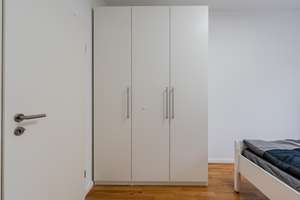 From 01.05 - Bright and Peaceful 3-rooms Apartment with Balcony – Die vollständige Adresse der Immobilie erhältst du vom Anbieter., 10715 Wilmersdorf, Berlin – Vorschaubild 16