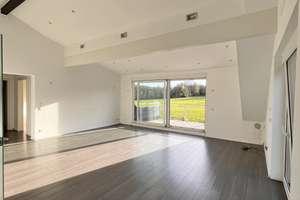  3-Zimmer-Dachgeschosswohnung (107 m²) mit Balkon, Garage, Stellplatz und unverbaubarem Weitblick – Die vollständige Adresse der Immobilie erhältst du vom Anbieter., 50226 Frechen – Vorschaubild 3