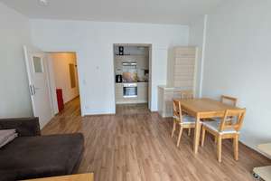 Teilmöblierte Wohnung mit Gartenzugang in Pempelfort! Frei ab 1.6