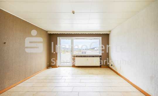 Wohnen über den Dächern: 3-Zimmer-Eigentumswohnung mit Balkon und Garage in Waldbronn-Reichenbach