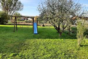 Haus mit großem Garten, ländlich, ruhige Ortsrandlage – Die vollständige Adresse der Immobilie erhältst du vom Anbieter., 98663 Hellingen – Vorschaubild 4