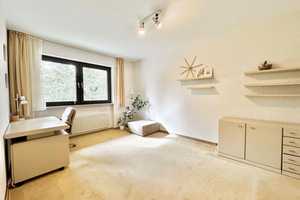 Haus mit eigenem Wald Familienglück! Einziehen, ankommen, wohlfühlen. – Kirchenfelder Weg 46a, 42327 Wuppertal – Vorschaubild 18