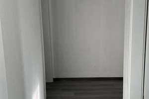 Helle 3-Zimmer-Wohnung im 2. OG in Bochum-Kruppwerke – Essener Straße 43, 44791 Kruppwerke, Bochum – Vorschaubild 2