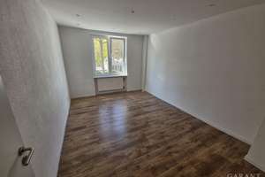 Attraktive 4-Zimmer-Wohnung mit durchdachtem Grundriss und solider WEG-Struktur in Dillweißenstein – Die vollständige Adresse der Immobilie erhältst du vom Anbieter., 75180 Dillweißenstein, Pforzheim – Vorschaubild 2