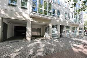 AUFZUG, BALKON & GEMEINSCHAFTLICHE DACHTERRASSE - ZENTRAL GELEGEN - ZUM NEU GESTALTEN – Die vollständige Adresse der Immobilie erhältst du vom Anbieter., 10715 Wilmersdorf, Berlin – Vorschaubild 18
