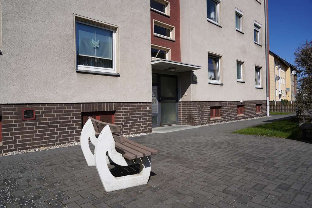 Immobilie in Lehrte - * 3-Zimmer-Eigentumswohnung mit Balkon * - in guter Wohnlage am Ortsrand von Hämelerwald - Bild 2