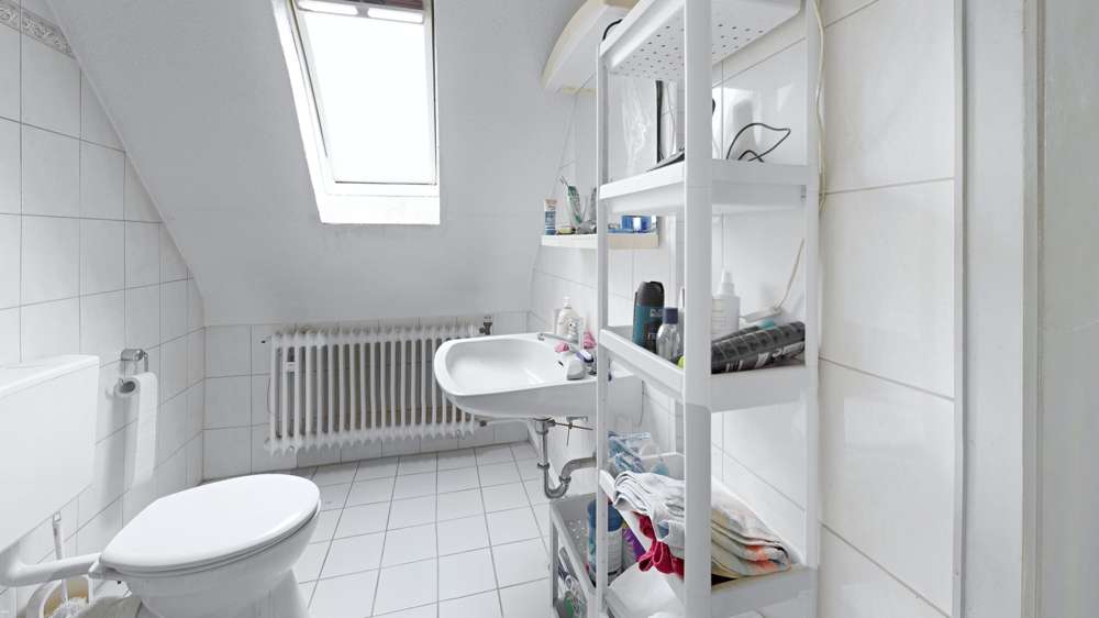 Immobilie in Steinwenden - 3-Familienhaus mit Garage, Terrasse und Eingang von zwei Seiten - kurzfristig bezugsfertig - Bild 2