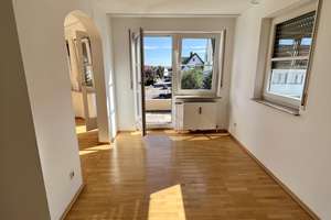 Großzügige 5,5-Zimmer-Maisonettewohnung in Stuttgart-Vaihingen mit mehreren Balkone – Brommerstraße .., 70563 Vaihingen-Mitte, Stuttgart – Vorschaubild 9