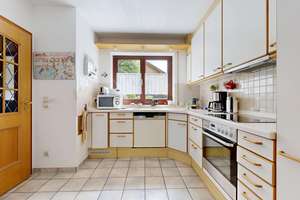 Gepflegtes Reihenendhaus mit Pool, Sauna und zwei Garagen – Die vollständige Adresse der Immobilie erhältst du vom Anbieter., 81739 Waldperlach, München – Vorschaubild 5