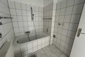 Renoviert und Bezugsfertige 2 Zimmer-Wohnung in Duisburg – Sterkrader Straße 148, 47166 Duisburg – Vorschaubild 15