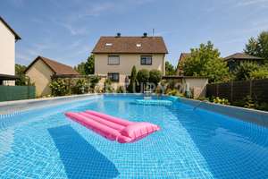 Luxus-DHH mit Pool, Sauna & Traumgarten | Voll möbliert möglich – Die vollständige Adresse der Immobilie erhältst du vom Anbieter., 88499 Riedlingen – Vorschaubild 3