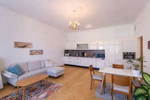 Zu Verkaufen! Möblierte 2-Zimmer-Wohnung mit Balkon unweit des Lietzensees am Kaiserdamm! – Kaiserdamm 86, 14057 Charlottenburg, Berlin – Vorschaubild 5