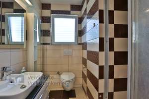 1 bis 2 Familienhaus mit 7 Zimmern, 4 Bädern und Garage – Die vollständige Adresse der Immobilie erhältst du vom Anbieter., 72766 Sondelfingen, Reutlingen – Vorschaubild 28