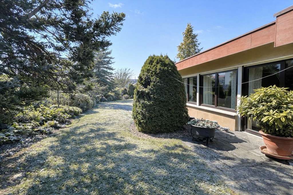 Immobilie in Dettingen unter Teck - Freistehendes Einfamilienhaus + zusätzliches Baufenster - Bild 3