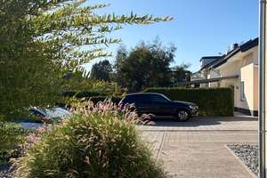 Freistehendes Einfamilienhaus mit Pool, Terrasse und Garten in ruhiger Wohnlage von Herford – 32051 Herford – Vorschaubild 3