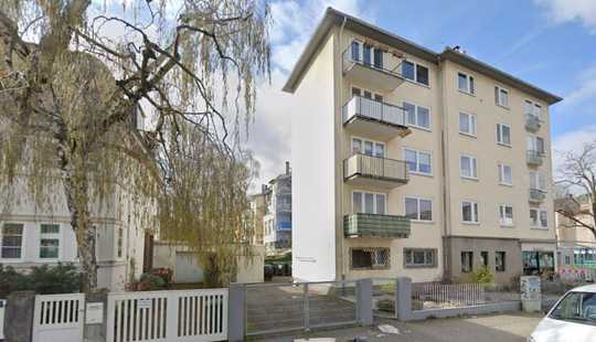 Bild von Frankfurt-Dornbusch: Mehrfamilienhaus mit 2 Gewerbeeinheiten!