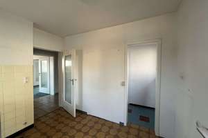 Attraktives Zweifamilienhaus in ruhiger Wohnlage von Remseck-Aldingen – vielseitig nutzbar! – Die vollständige Adresse der Immobilie erhältst du vom Anbieter., 71686 Remseck am Neckar – Vorschaubild 2