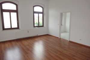 Frei ab 1.6.25  + Balkon an der Küche + 3. OG + Haus mit Aufzug** – Matthesstraße 80, 9113 Chemnitz – Vorschaubild 1