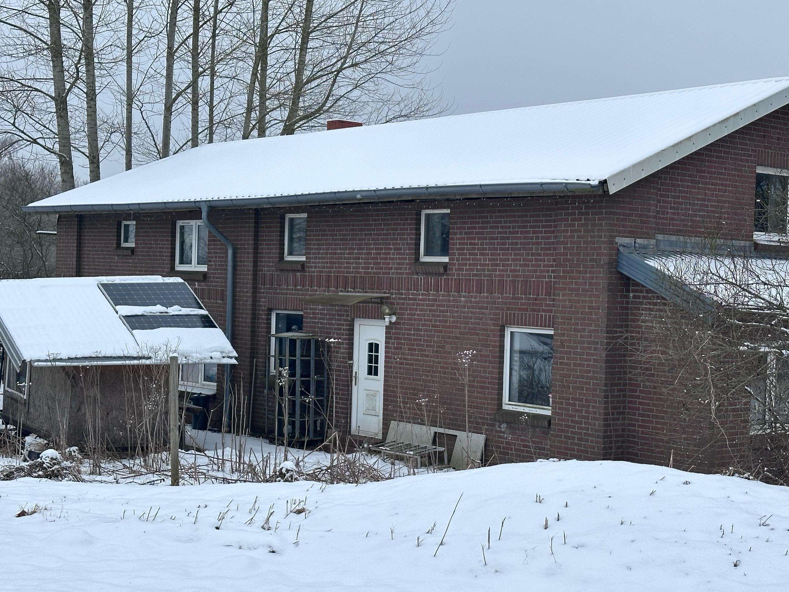 Zweifamilienhaus mit Ausbaureserve auf großem Grundstück, Dithmarschen Kreis – Bild 3