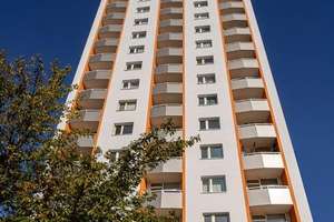 Sanierte 2 Raumwohnung mit Balkon (WBS)