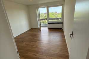 Exklusive 3-Raum-Wohnung mit gehobener Innenausstattung mit Einbauküche in Köln Bayenthal – Krohstraße 2, 50968 Köln – Vorschaubild 5