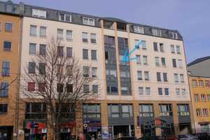 Freundliche 2-Raum-Wohnung mit verglaster Loggia mitten in Sudenburg sucht Sie! – Halberstädter Str. 118, 39112 Magdeburg – Vorschaubild 1