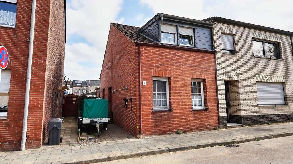 Immobilie in Nettetal - NETTETAL-Lobberich: Kleines Einfamilienhaus in ruhiger, zentraler Lage - VERMIETET - - Bild 0