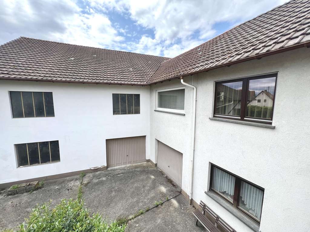 Immobilie in Neuburg am Rhein - Interessantes Anwesen mit Entwicklungspotential + separater Bauplatz - Bild 2