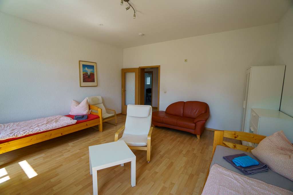 Immobilie in Chemnitz - Attraktive 90 qm 3-Zimmer-Wohnung in Chemnitz bezugsfertig oder vermietbar - Bild 2