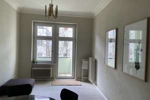 Helle 2-Zimmer-Wohnung mit Balkon in Berlin-Neukölln – Niemetzstraße 17, 12055 Neukölln (Ortsteil), Berlin – Vorschaubild 1