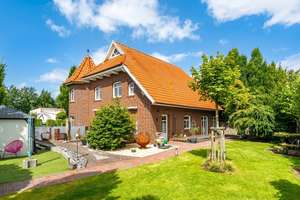 Exklusives Wohnen mit Gewerbepotenzial – 217 m² Wohnhaus + 250 m² Halle – Die vollständige Adresse der Immobilie erhältst du vom Anbieter., 26487 Blomberg – Vorschaubild 8