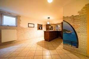 Rundumpaket aus 2003! Großzügiges Mehrgenerationenhaus mit Sauna, Kamin, Garten und Garage in Hürth – Die vollständige Adresse der Immobilie erhältst du vom Anbieter., 50354 Hürth – Vorschaubild 29