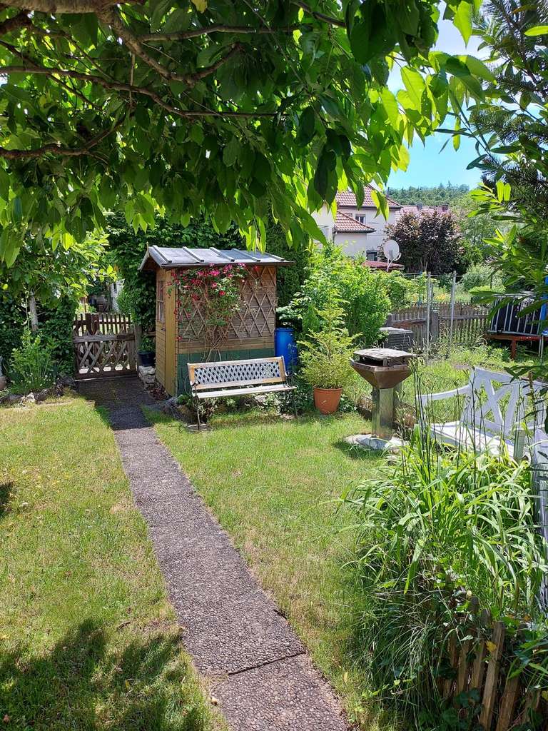 Familienfreundliches Reihenmittelhaus mit sonnigem Garten in zentraler Lage von Heidenheim