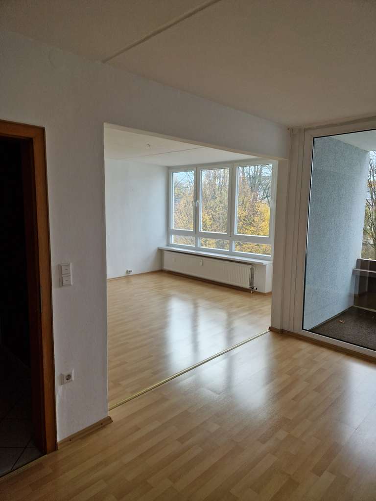 Immobilie in Sarstedt - Tolle, gepflegte 3-Zimmerwohnung in zentraler Lage - Bild 0