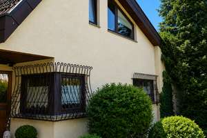 Charmante Einfamilien-DHH mit ELW, Terrasse und Garten in beliebter Lage von Heilbronn-Ost – Die vollständige Adresse der Immobilie erhältst du vom Anbieter., 74074 Heilbronn, Heilbronn – Vorschaubild 2